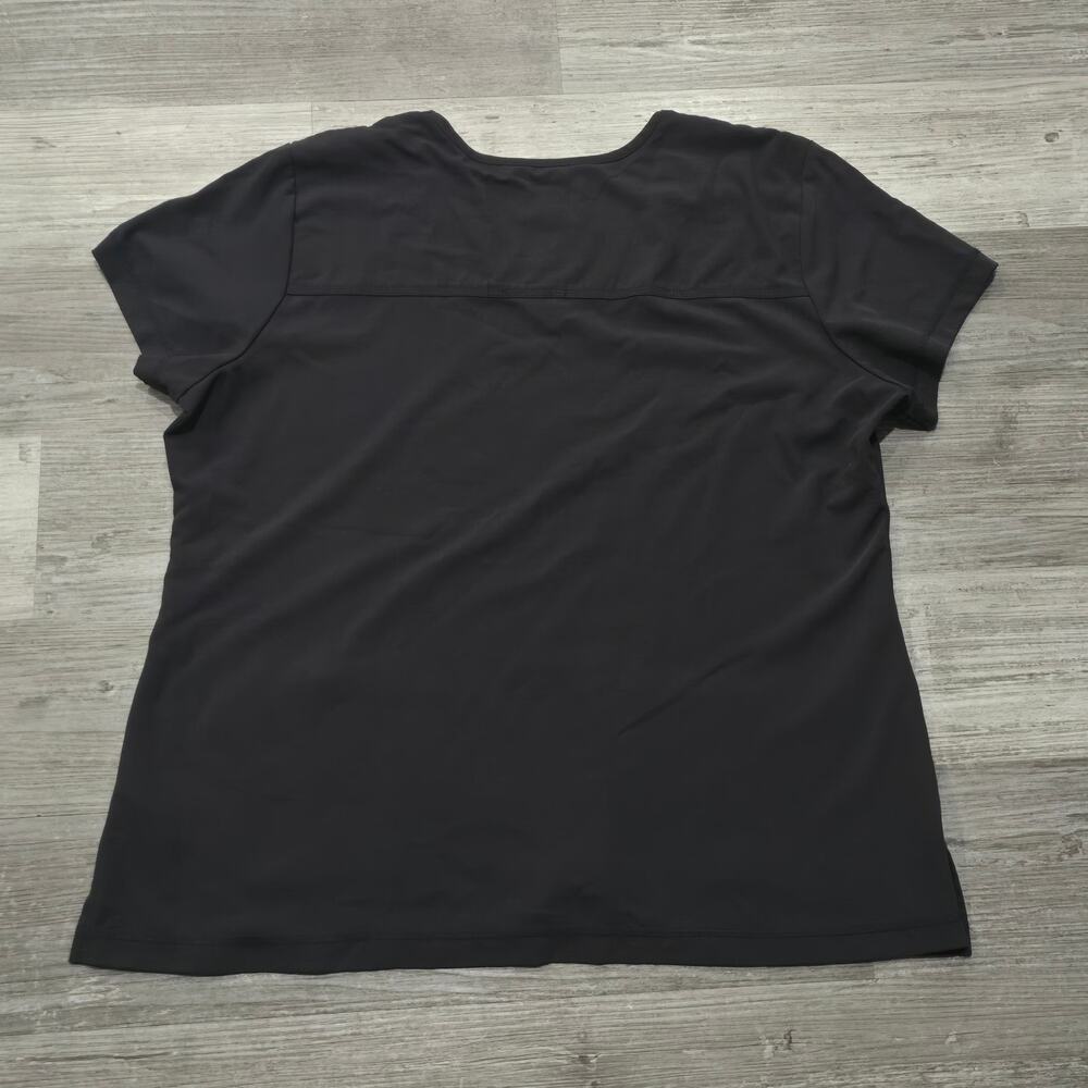 Betsey Johnson Solid Black Scrub Top Multi Pocket Super Soft Shirt - Picture 3 of 8